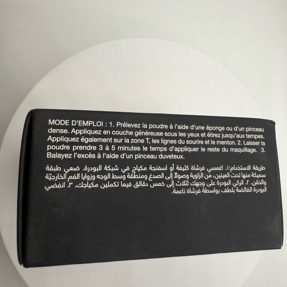 Huda Beauty Easy Bake Loose Powder in Cinnamon Bun- BNIB - Picture 2 of 7